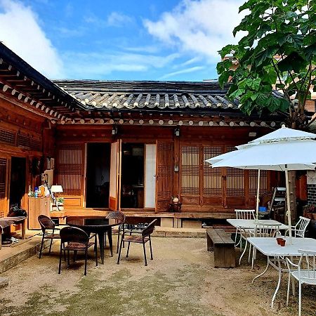 Namhyundang - Hanok Korean Traditional House سيول المظهر الخارجي الصورة