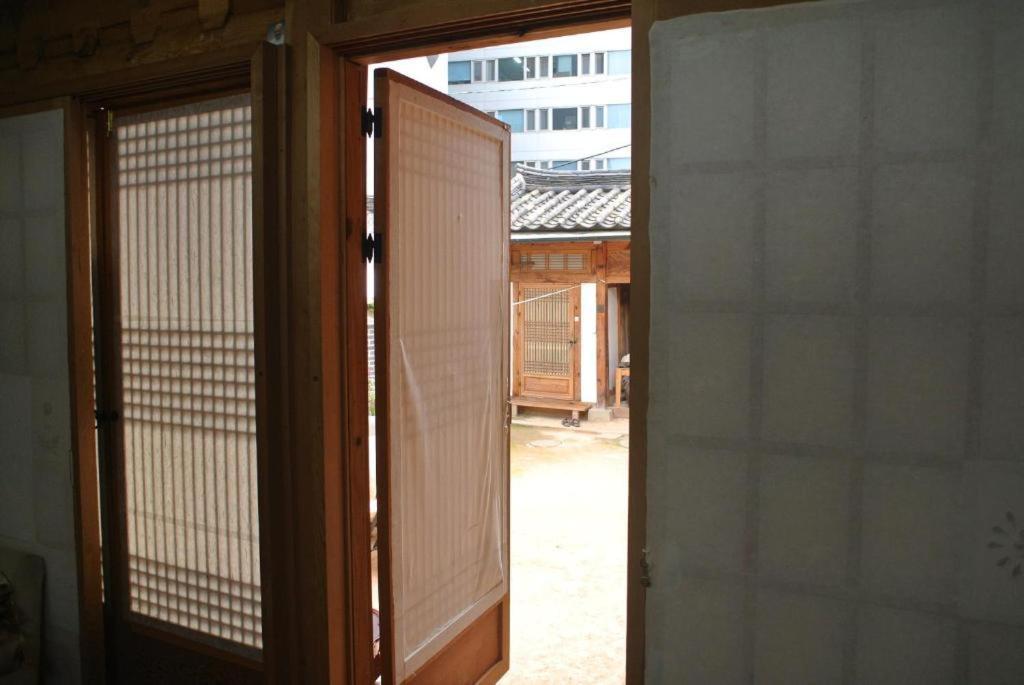Namhyundang - Hanok Korean Traditional House سيول المظهر الخارجي الصورة